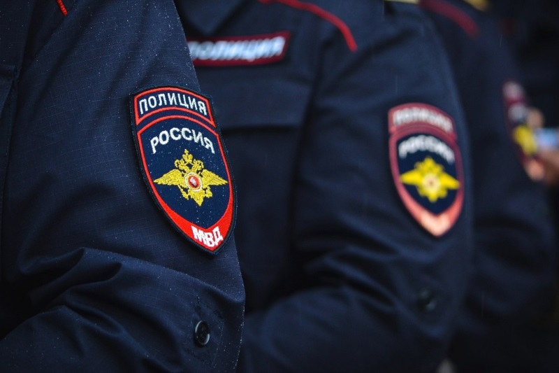 В Калининском районе общественник проверил качество предоставления госуслуг полицией.